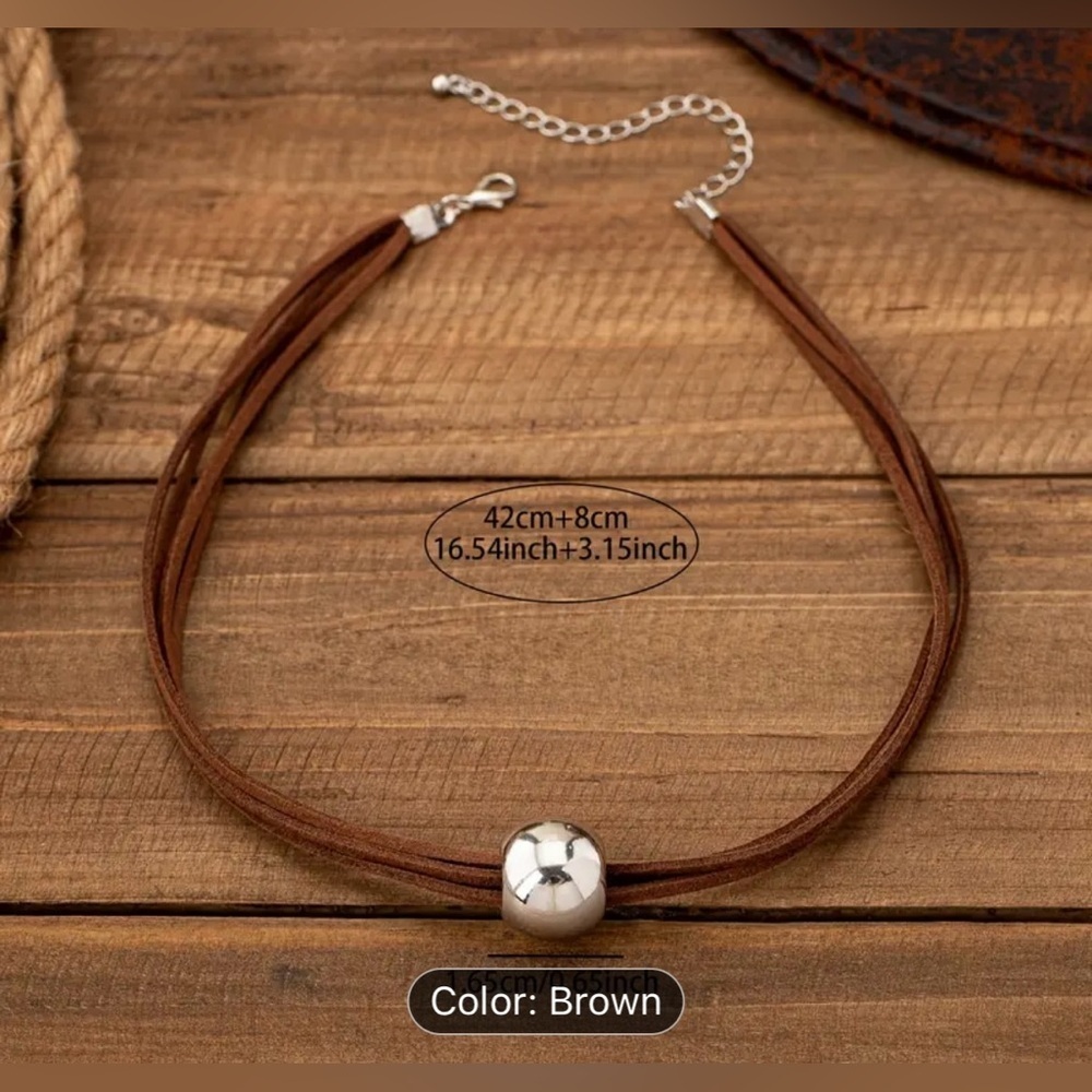 Silver Pendant Necklace - Picture 4 of 5